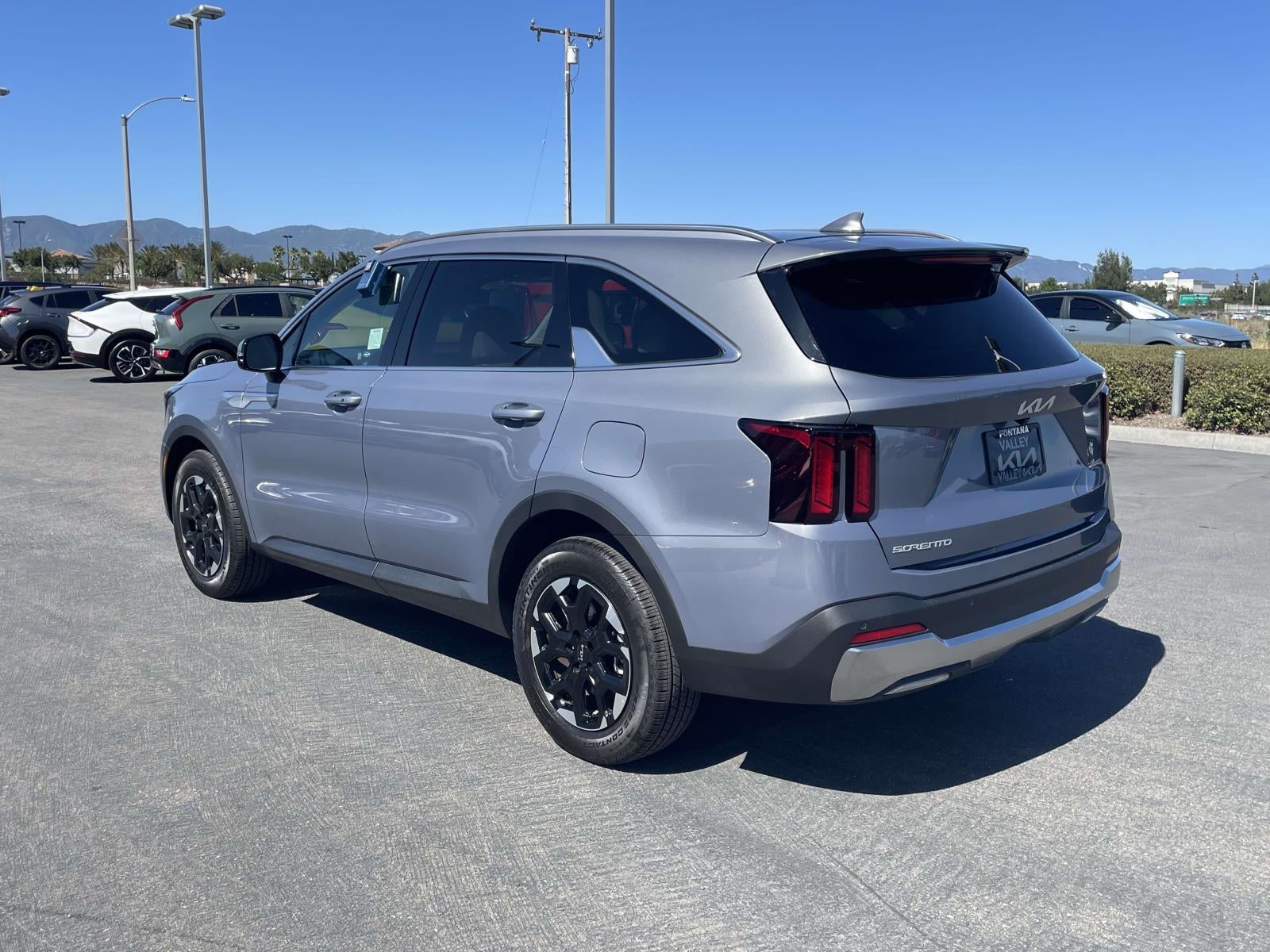 2025 Kia Sorento S