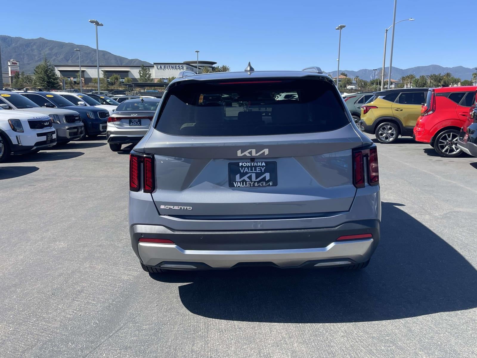 2025 Kia Sorento S