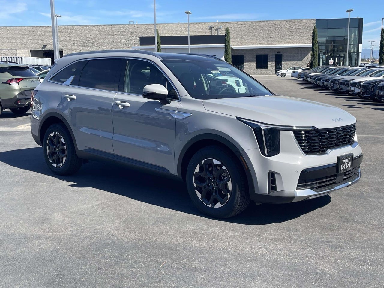 2026 Kia Sorento S — photo 1 of 21
