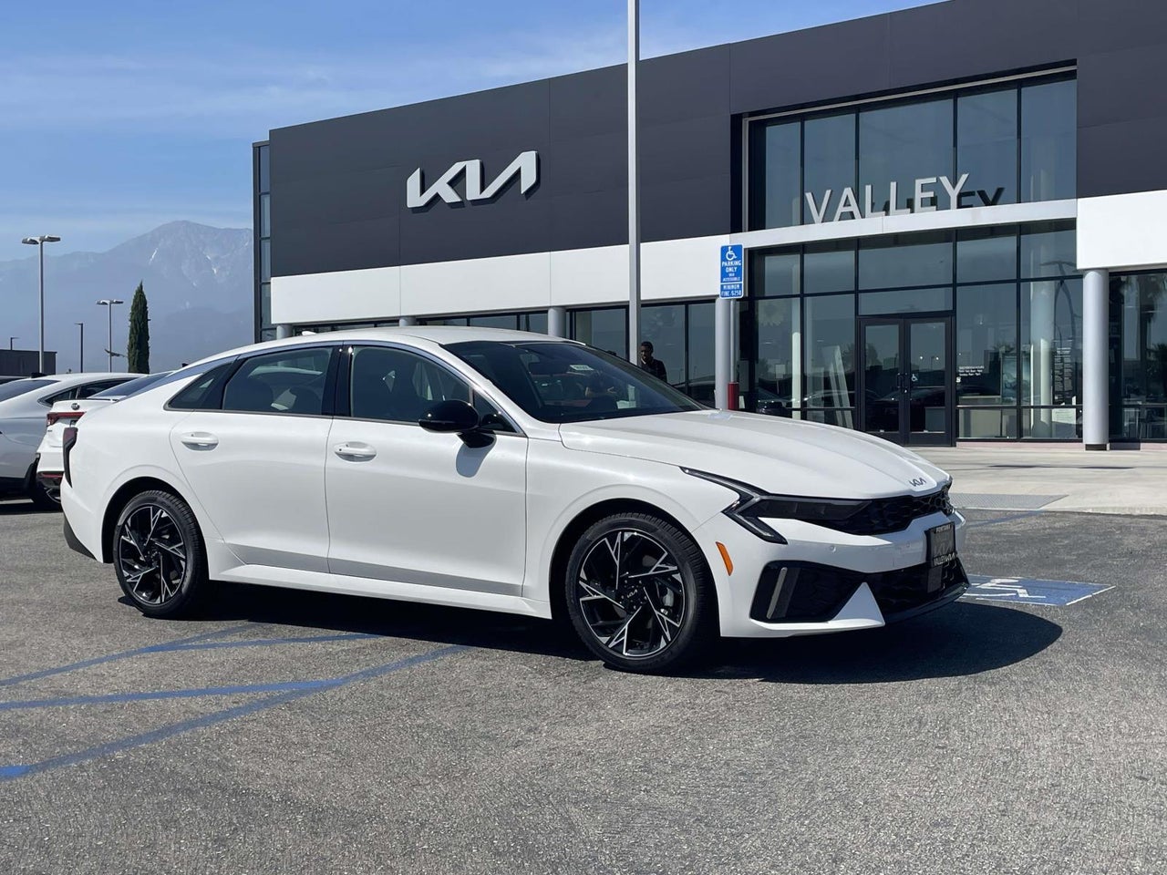 2026 Kia K5 GT-Line — photo 1 of 21