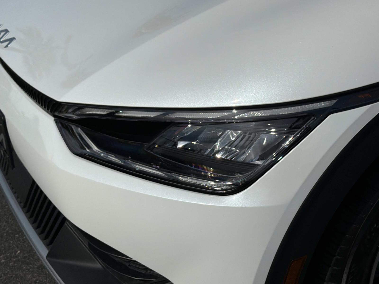 2023 Kia EV6 Light