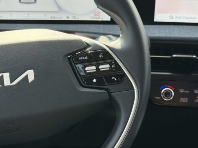 2023 Kia EV6 Light