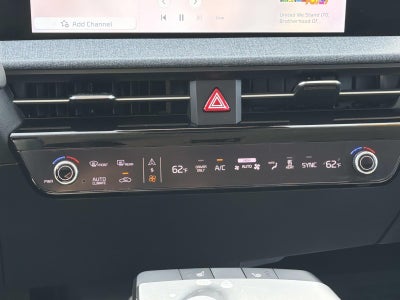 2023 Kia EV6 Light