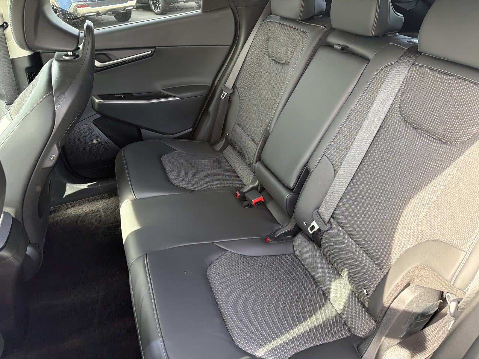 2023 Kia EV6 Light