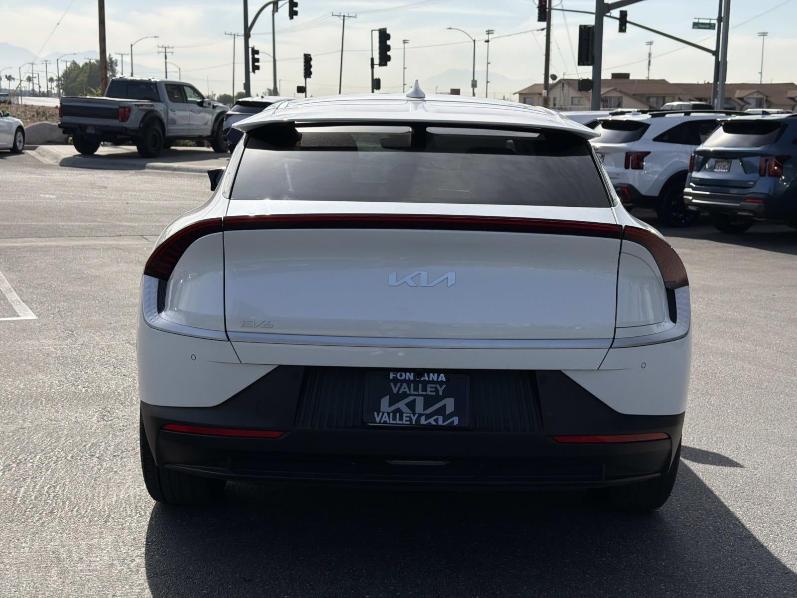 2023 Kia EV6 Light