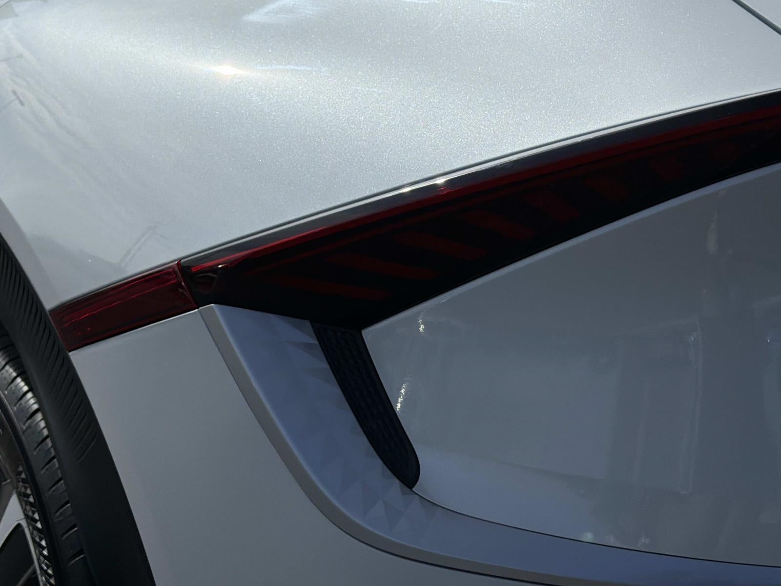 2023 Kia EV6 Light