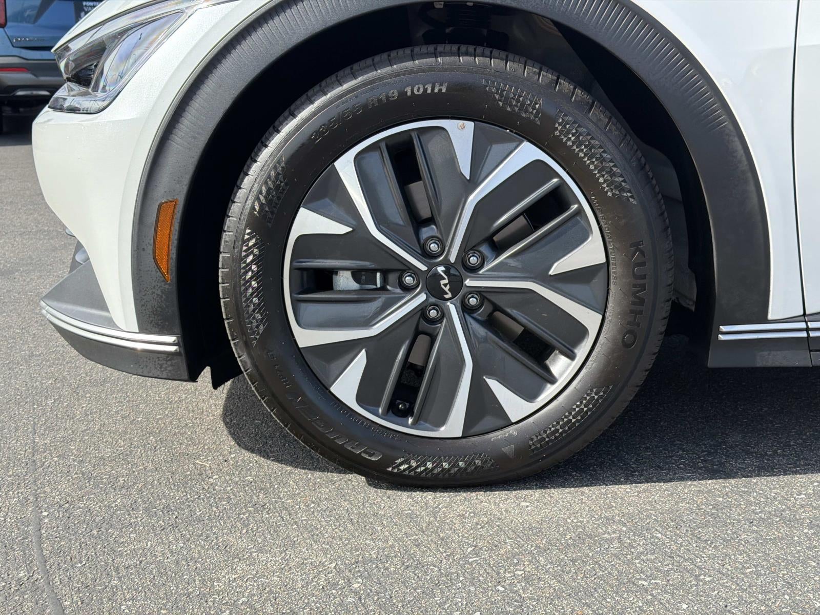 2023 Kia EV6 Light