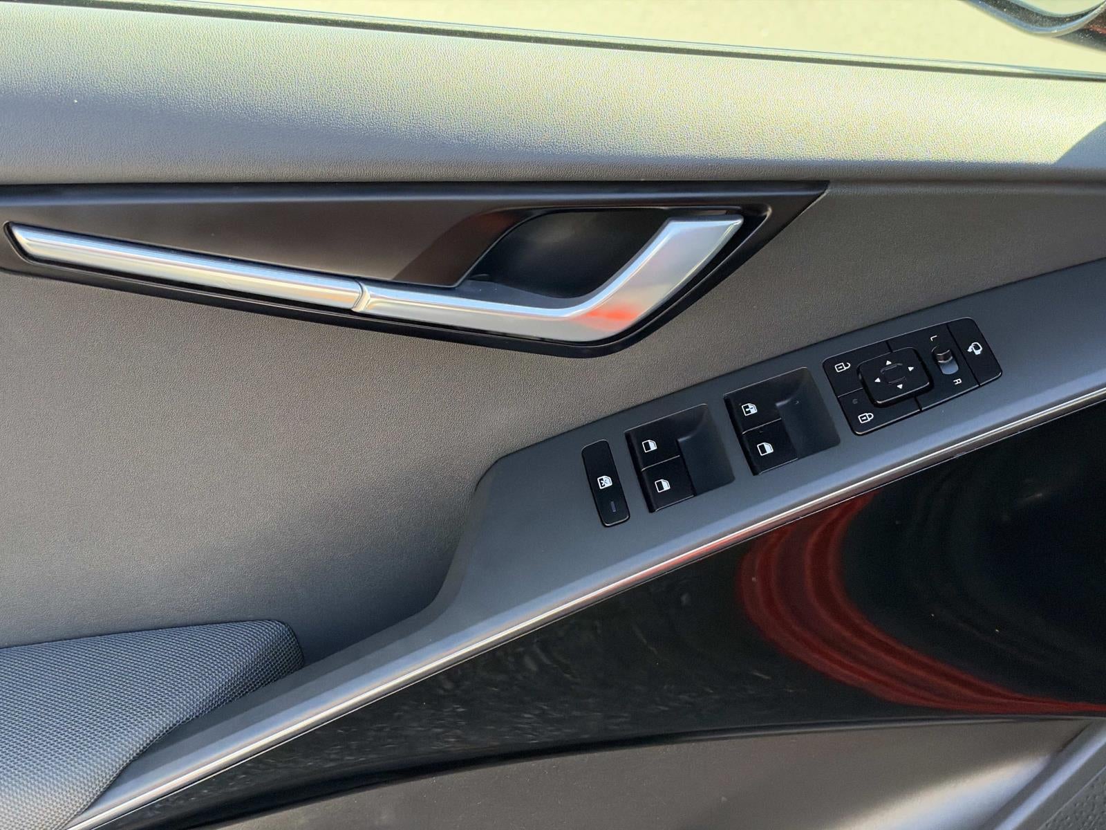2023 Kia Niro EX Touring