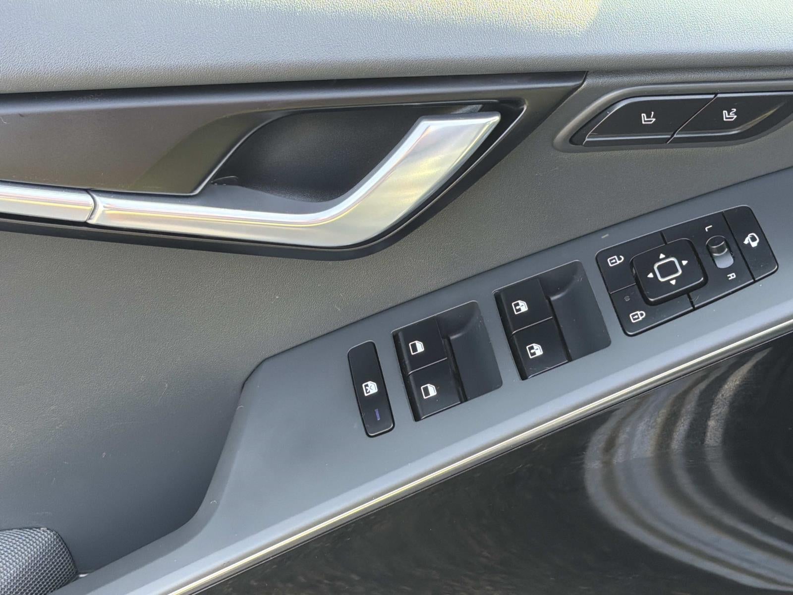 2023 Kia Niro EV SX