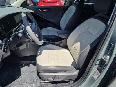 2024 Kia Niro SX Touring