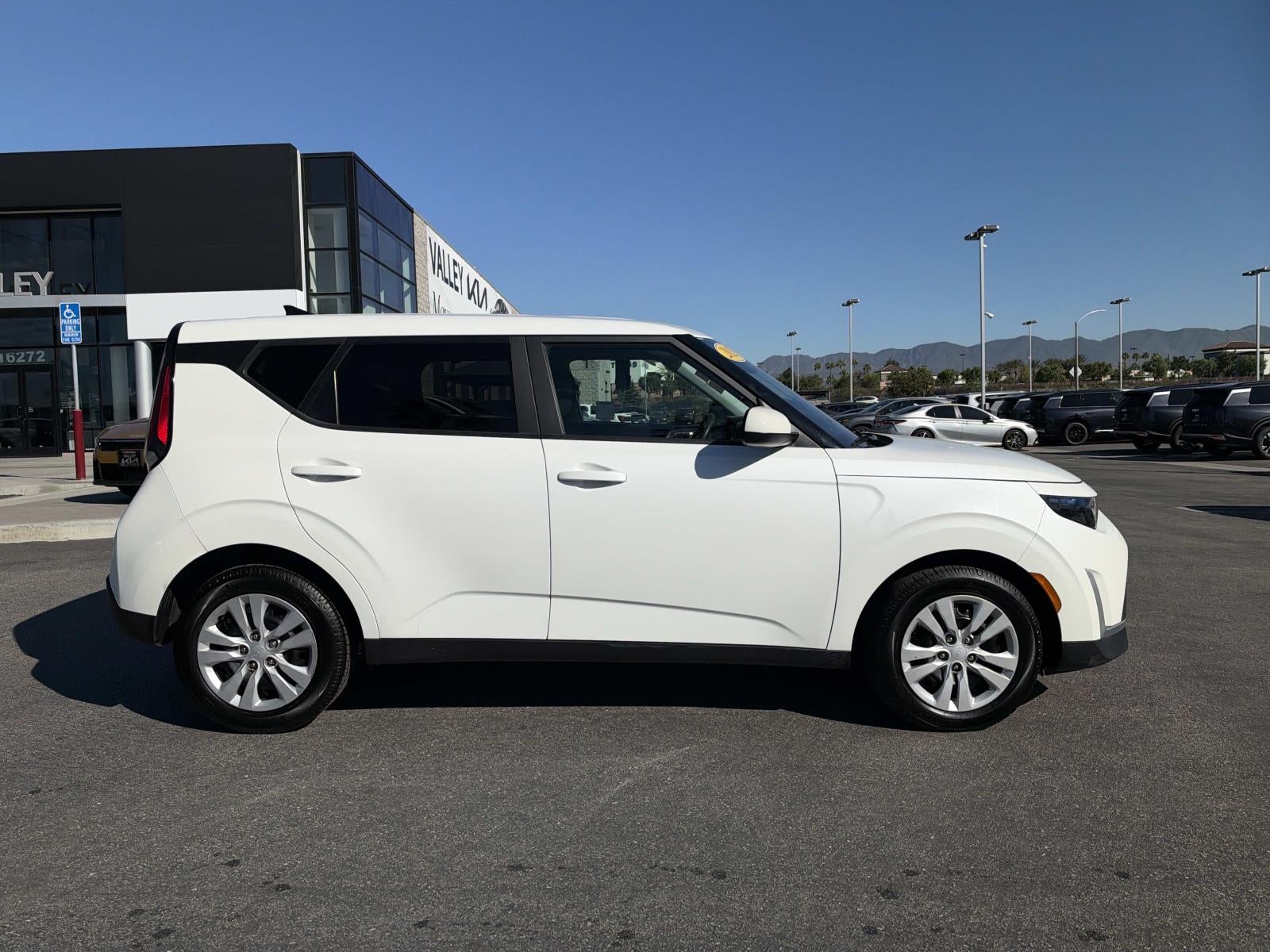 2023 Kia Soul LX