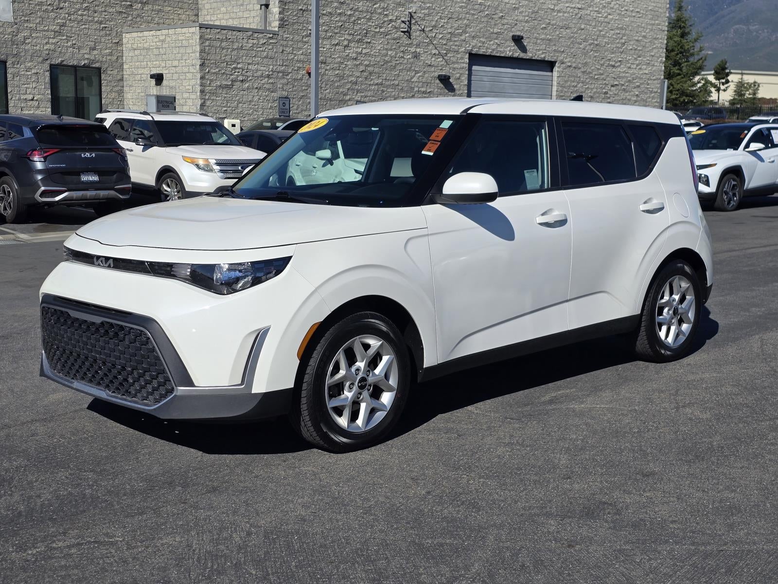 2024 Kia Soul LX