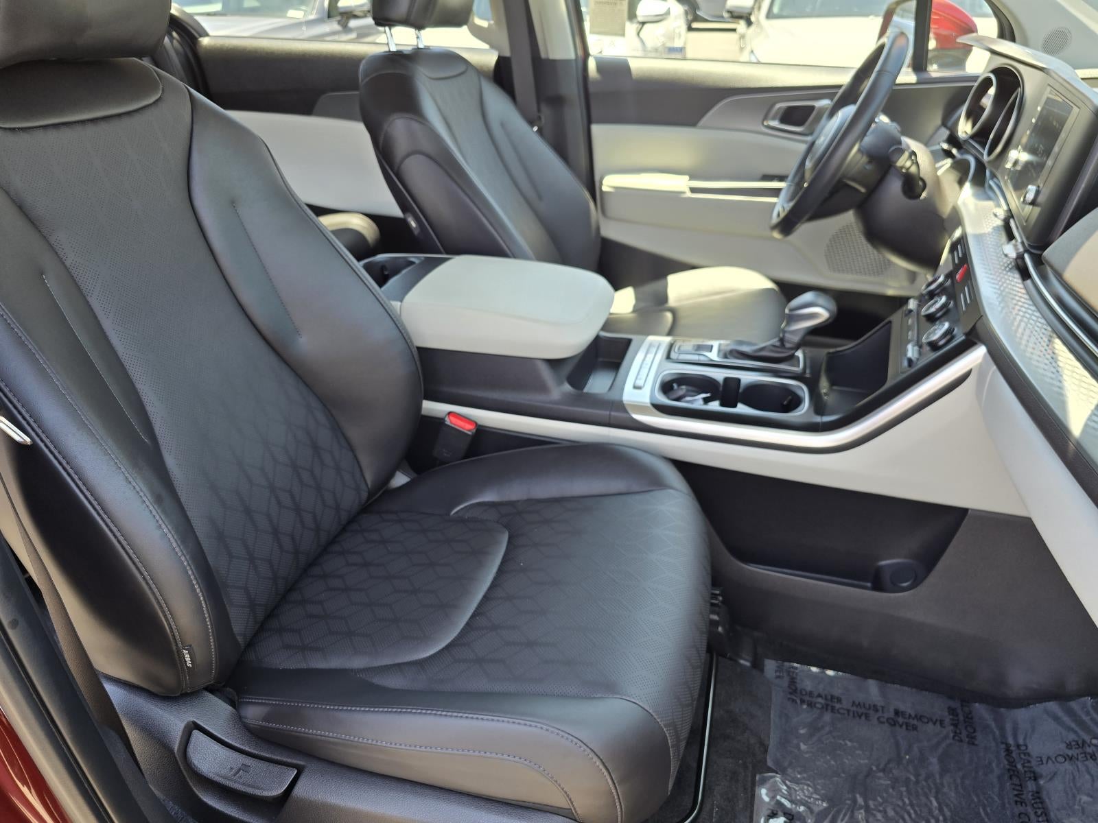 2024 Kia Carnival LX