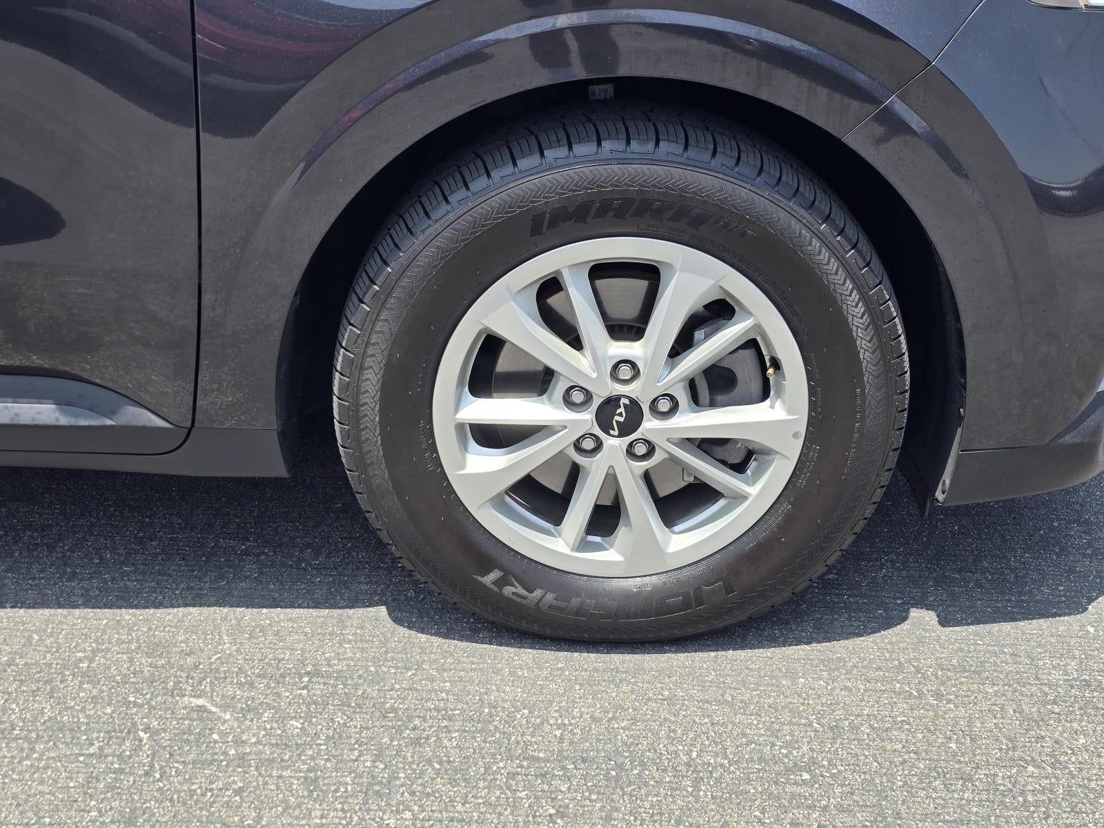 2024 Kia Carnival LX