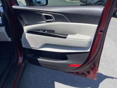 2023 Kia Carnival LX