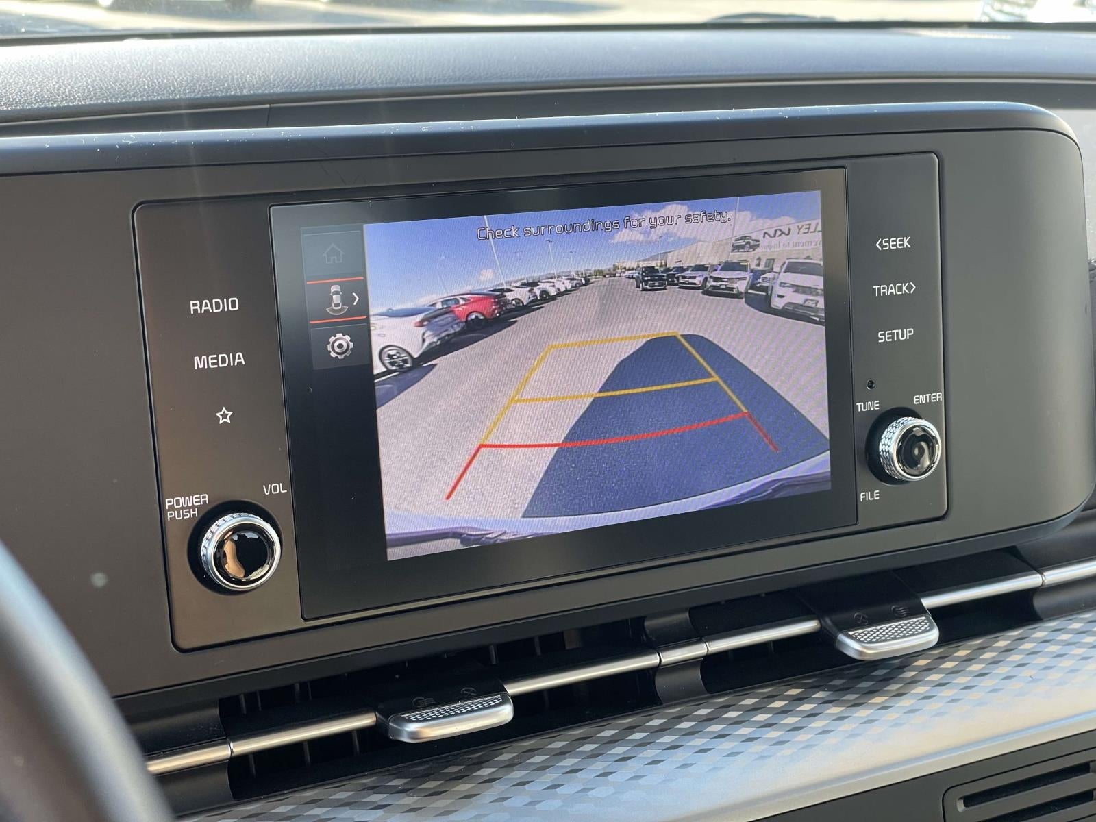 2024 Kia Carnival LX