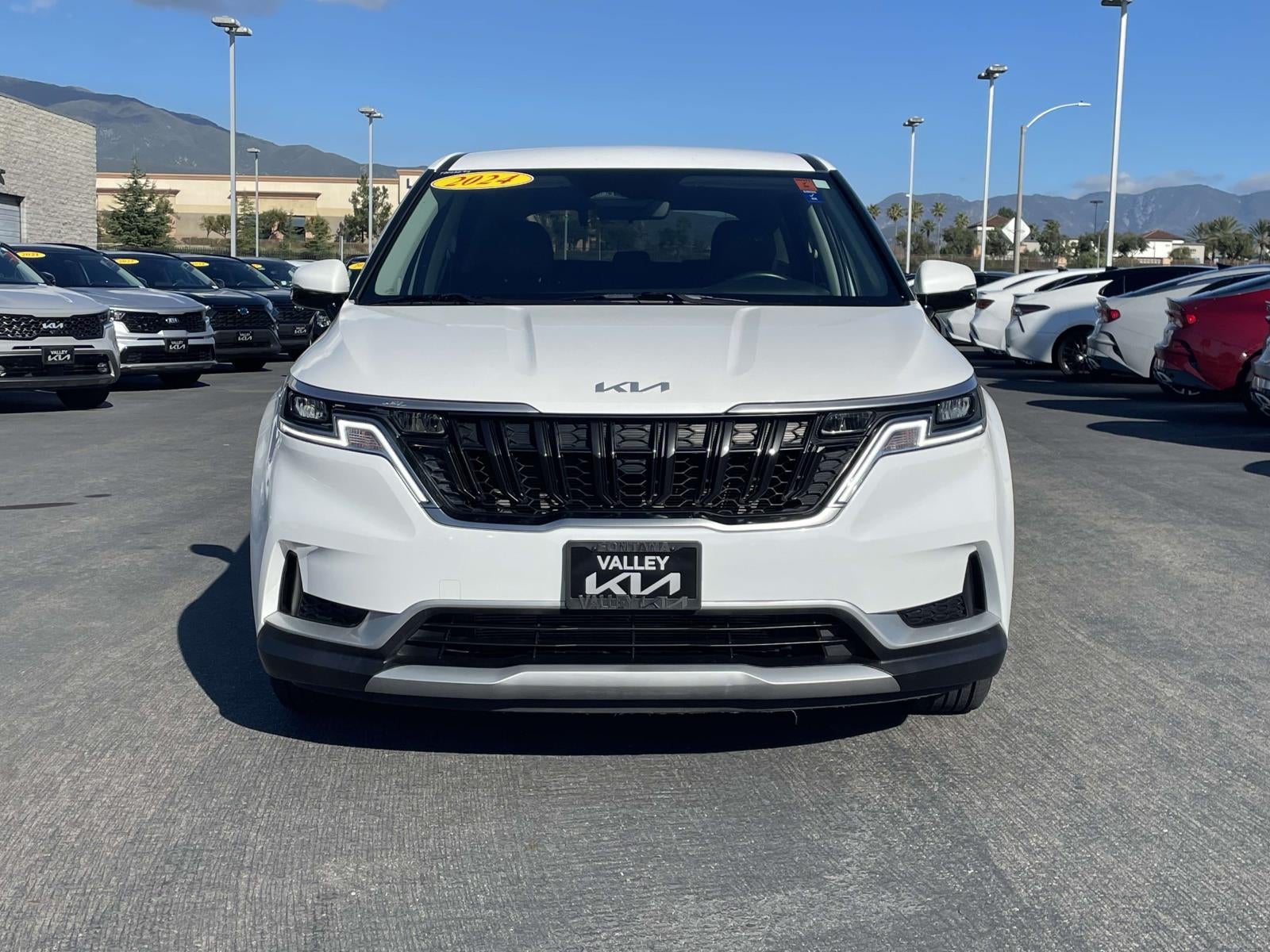 2024 Kia Carnival LX