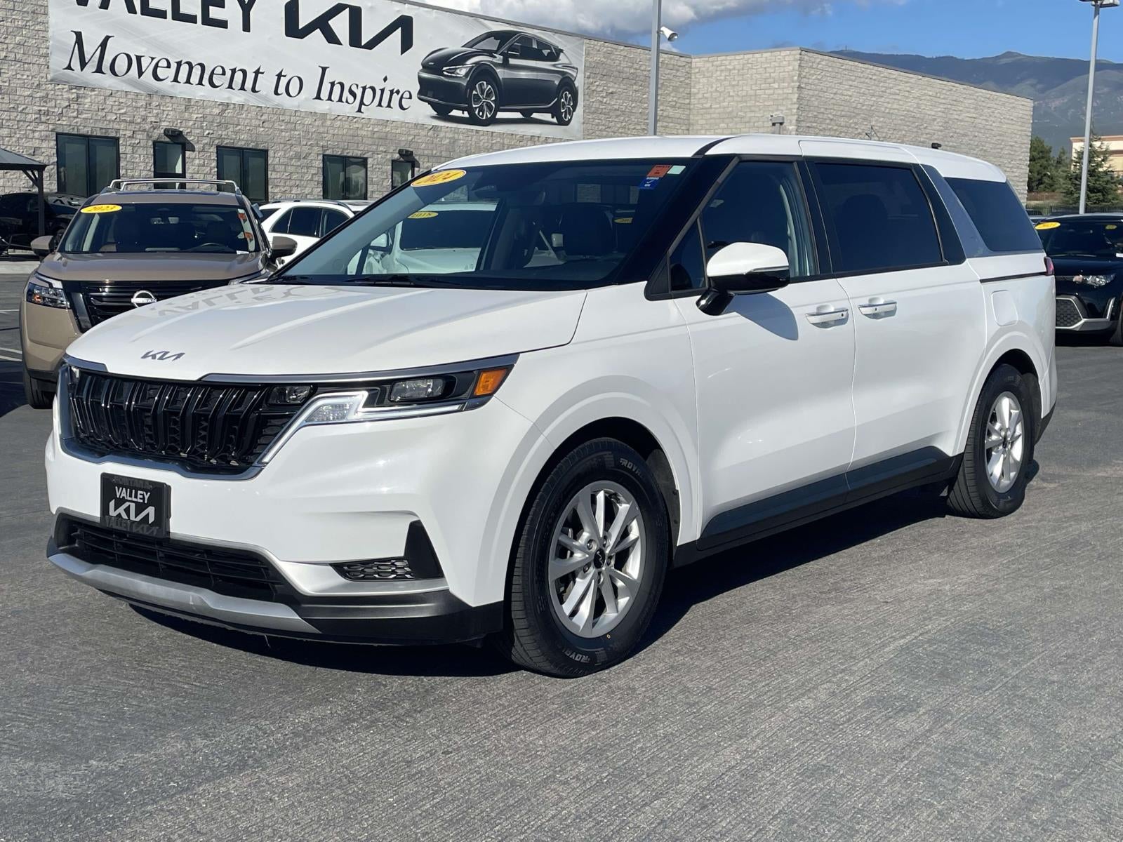 2024 Kia Carnival LX