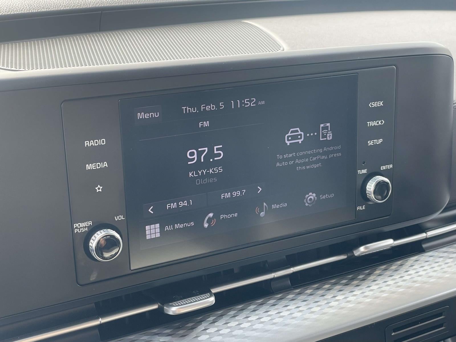 2024 Kia Carnival LX