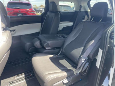 2023 Kia Carnival EX