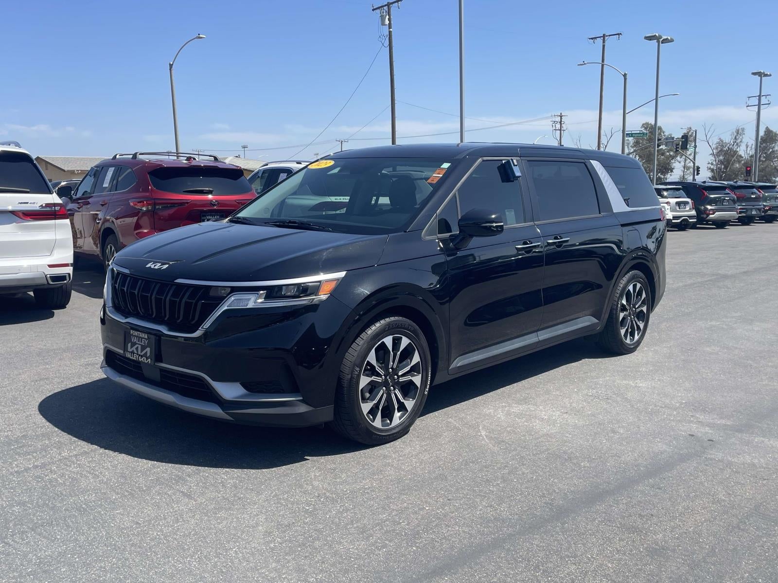2023 Kia Carnival EX