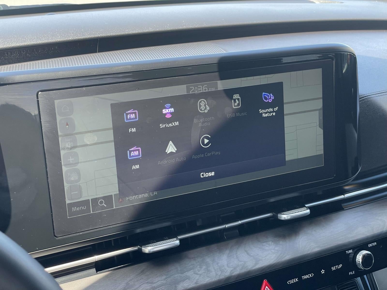 2023 Kia Carnival EX