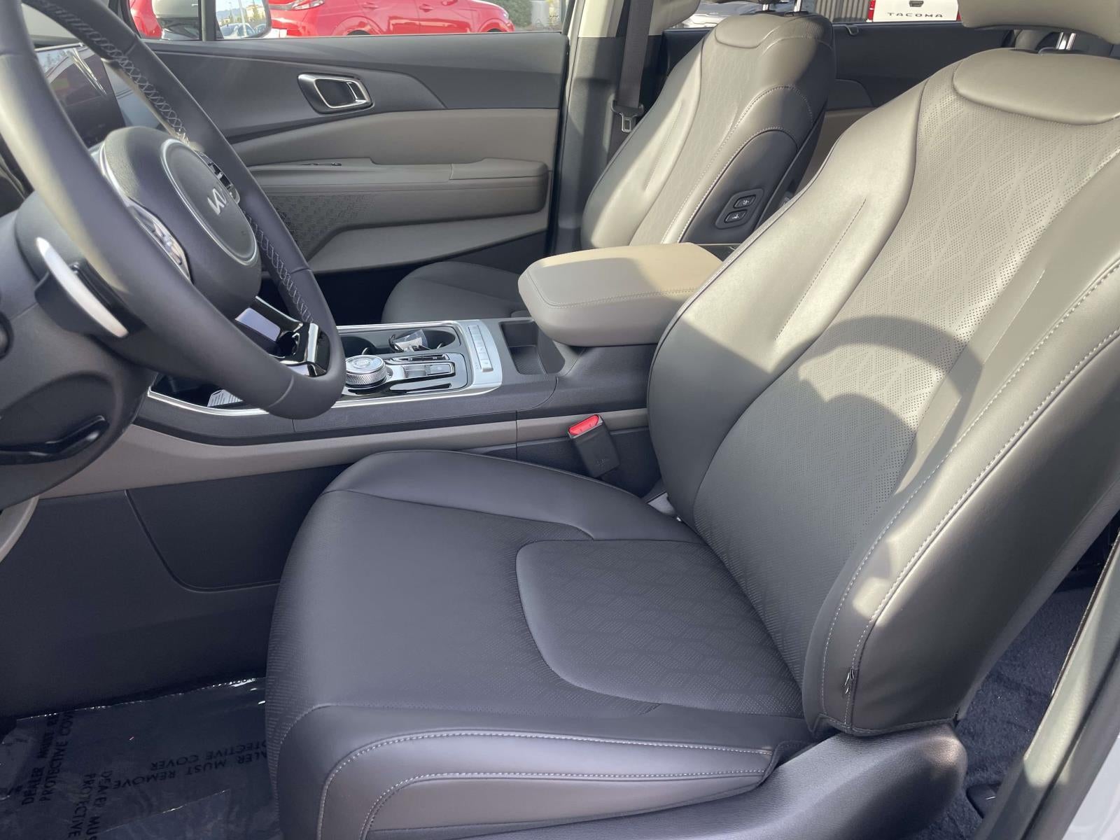 2026 Kia Carnival Hybrid EX