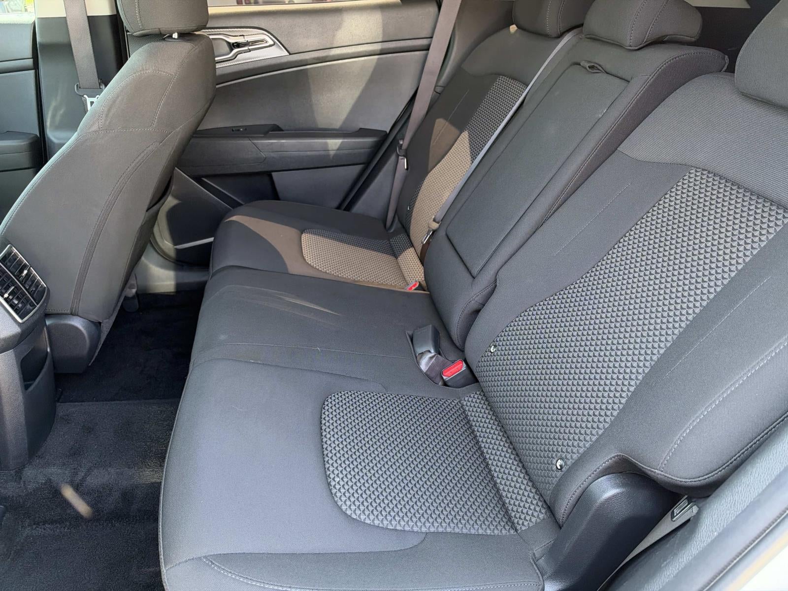 2024 Kia Sportage Hybrid LX