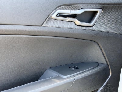 2024 Kia Sportage Hybrid LX