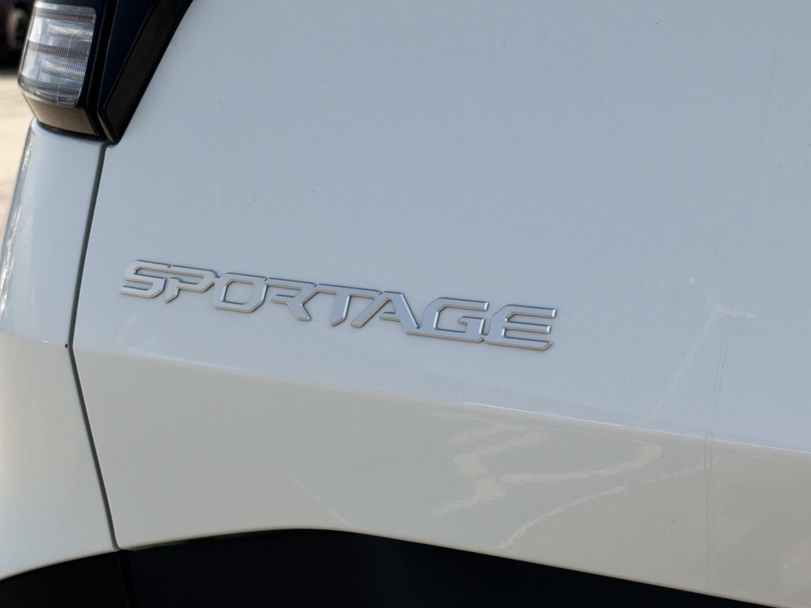 2024 Kia Sportage Hybrid LX