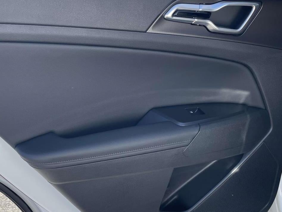 2026 Kia Sportage Hybrid Base