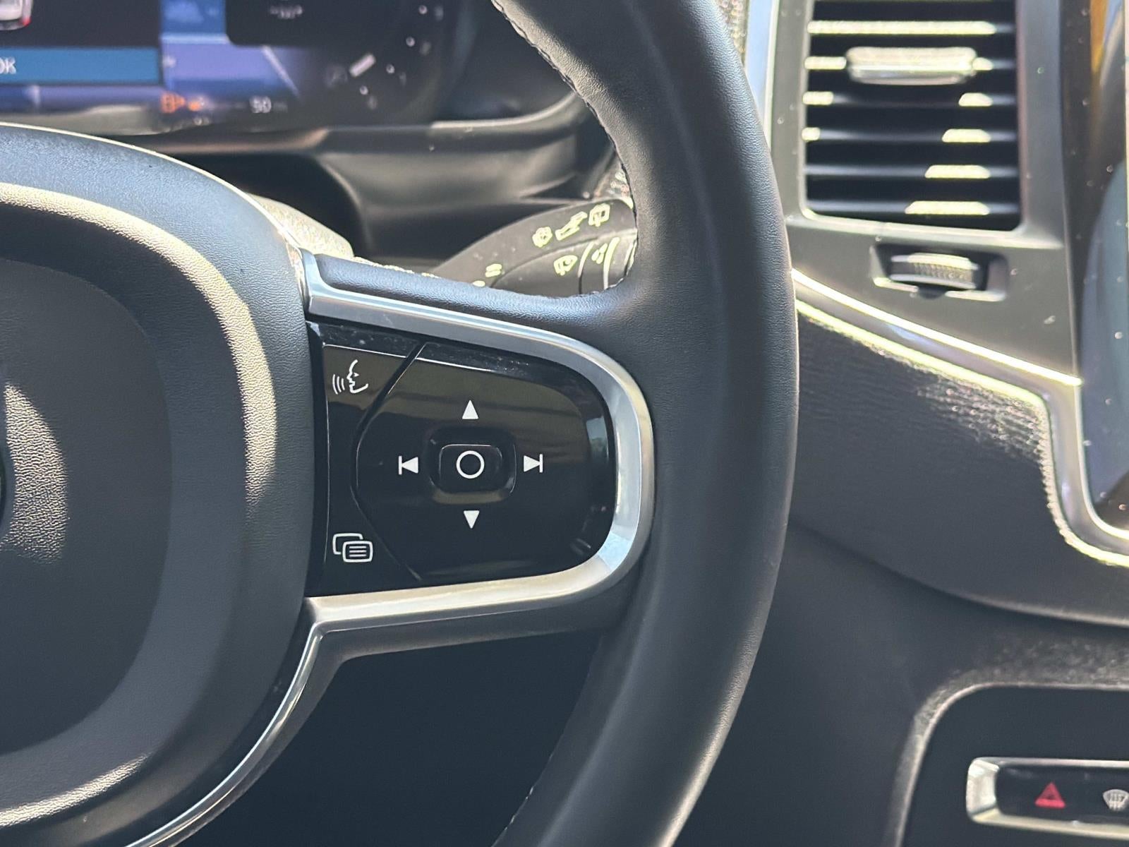 2023 Volvo XC90 Core