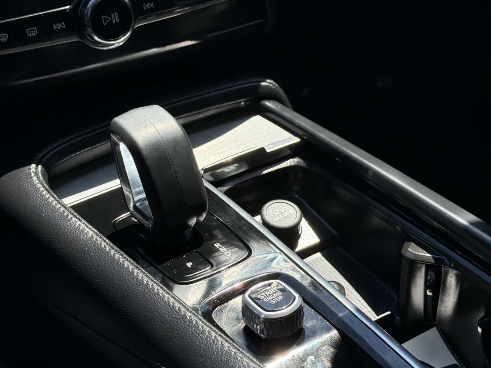 2023 Volvo XC90 Core
